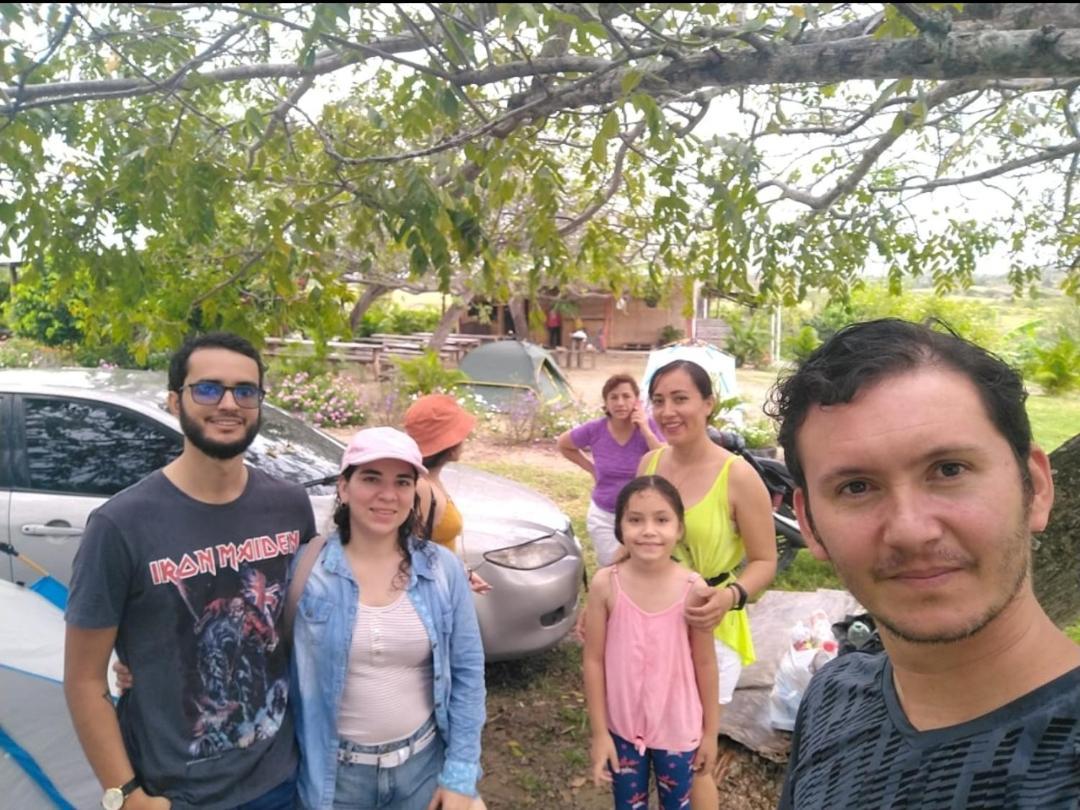 Pachingo la primavera Villavieja Esterno foto